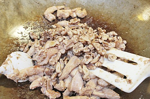 Chinese Walnut Chicken